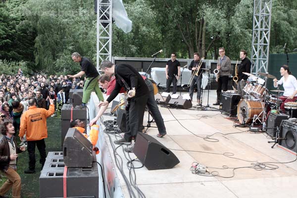 THE EX AND BRASS UNBOUND - 2013-05-25 - PARIS - Parc de la Villette - 